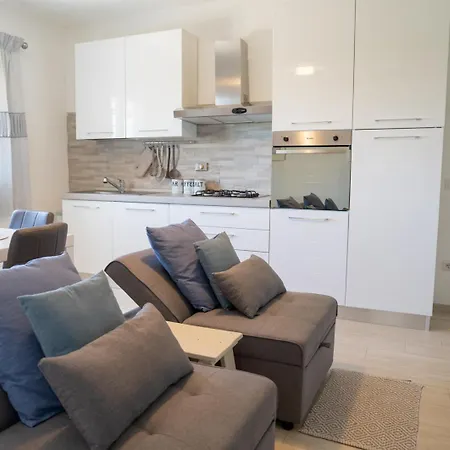 Holiday home - Alebea -